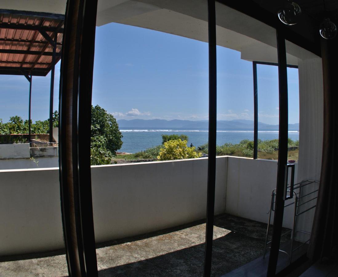 3 Waves Hotel Huu Exterior photo